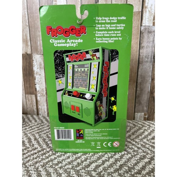 Fritter Classic Arcade Game - Picture 4 of 6